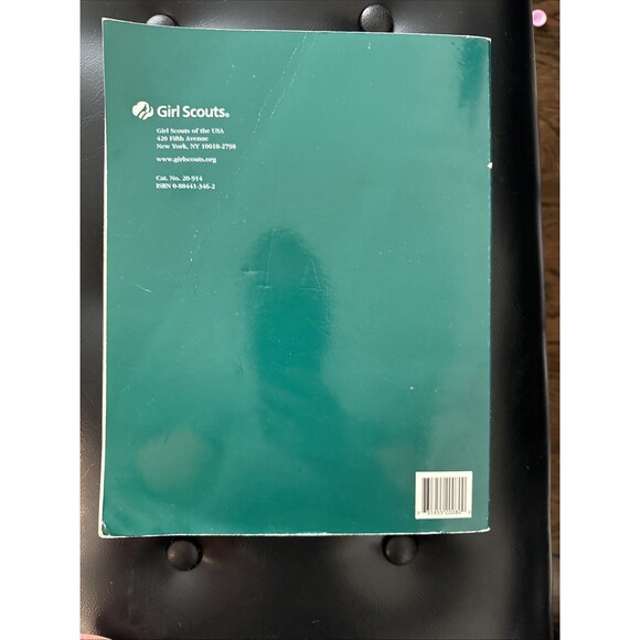 1999 Girl Scout "Badges and Signs" large Paperback Book 252 pages - Picture 2 of 8
